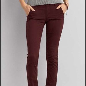 NWT AEO Twill Super Stretch Burgundy Pants 4S